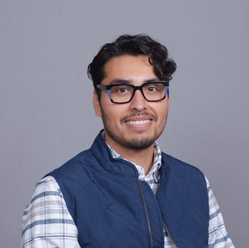 Headshot of Steven Magana, LICSW