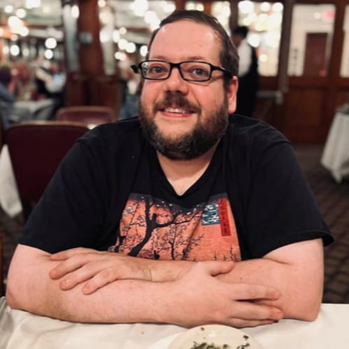 Headshot of Jon Anitsakis, LPC