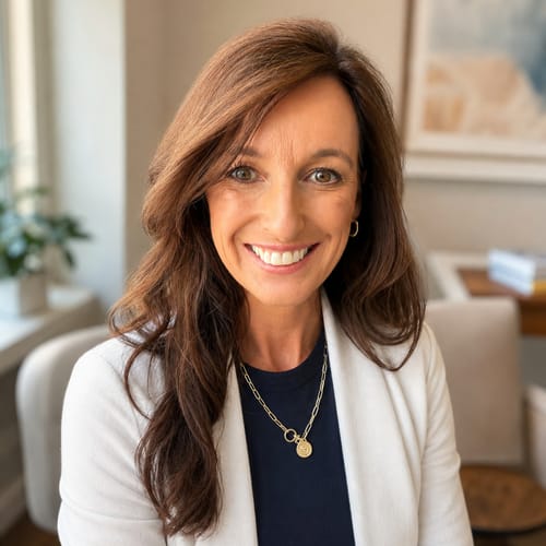 Headshot of Tara Mitchell, PSYCHOLOGIST