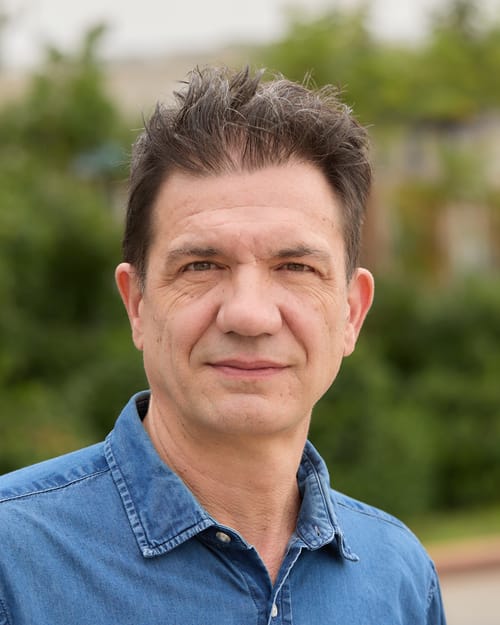 Headshot of Leandro Maciel, LMHC
