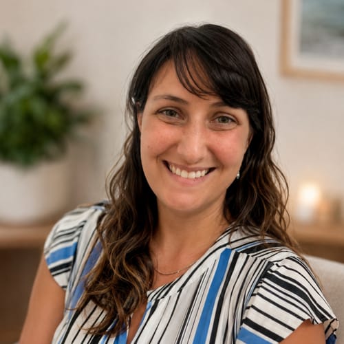 Headshot of Kristen Levy, LMHC