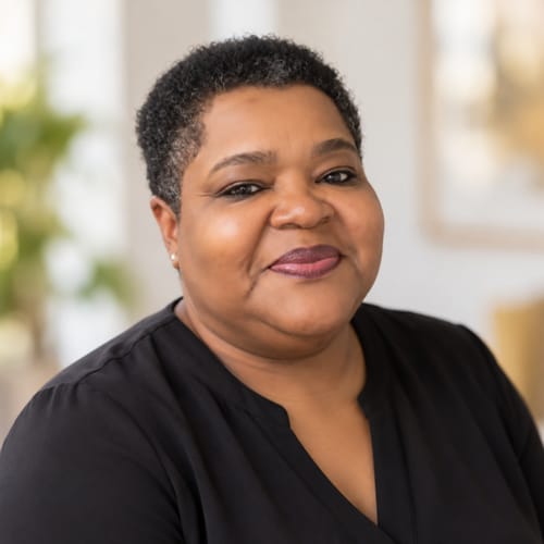 Headshot of Lisa Sutton, LCAS