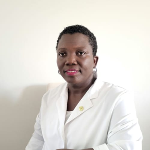 Headshot of Isabella Ewusie, APRN