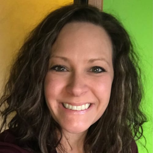 Headshot of Nicole Raczynski, APNP