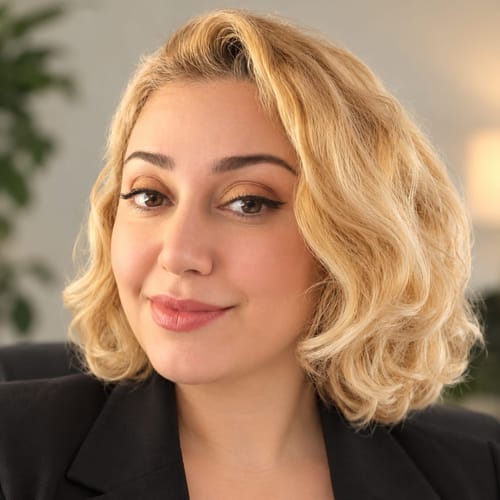Headshot of Sara Farhang, LMFT