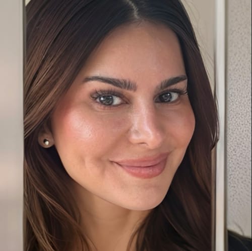 Headshot of Natasha Noghli, LMFT