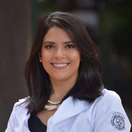 Headshot of Laura Warwick, LMHC