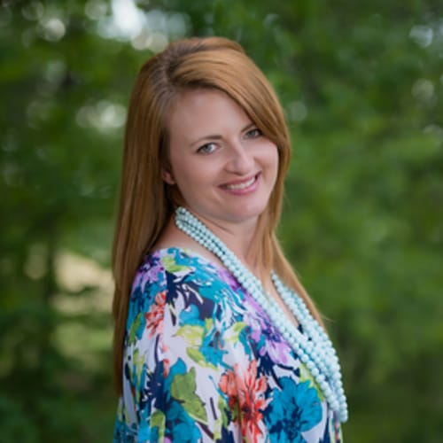 Headshot of Erin Evanson-Lass, LCSW