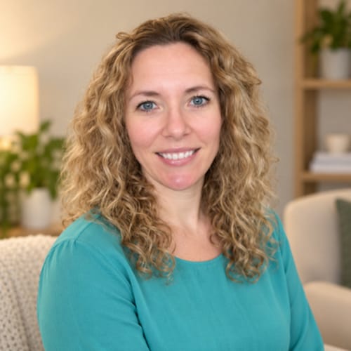 Headshot of Jamie Sabo, LCPC