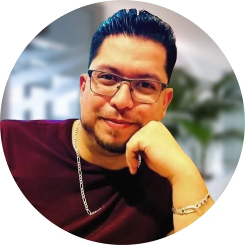 Headshot of Julio Ibarra, LPC