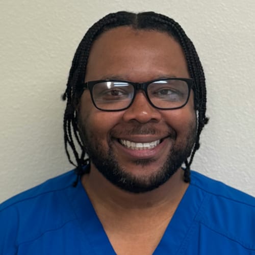 Headshot of Kelvin Murry, NP