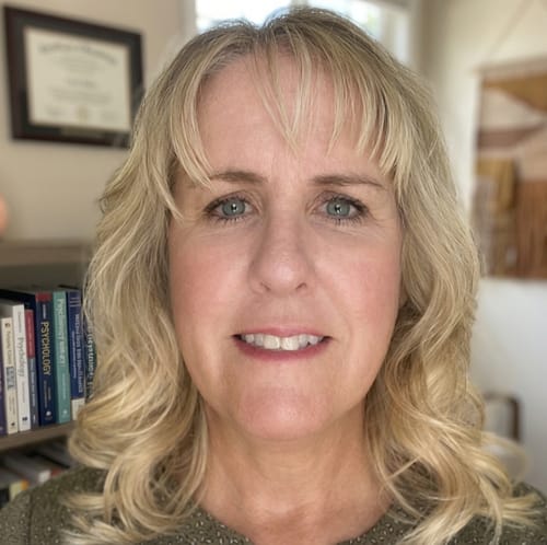 Headshot of Currie Bailey, LCSW