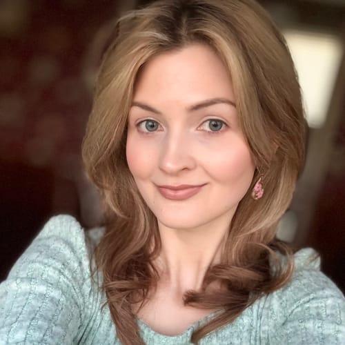 Headshot of Michelle Winkelman, LMHC