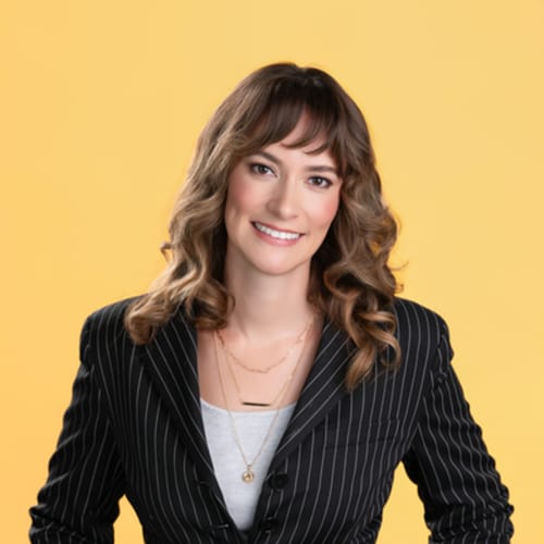 Headshot of Jennifer Almaguer, LPCC