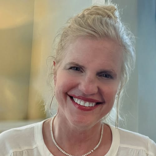 Headshot of Nenette Keenan, LMFT