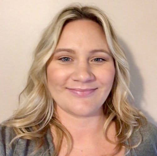 Headshot of Lauren Brewerton, LCSW