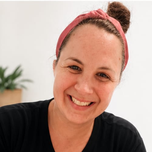 Headshot of Stephanie Rose, LCSW