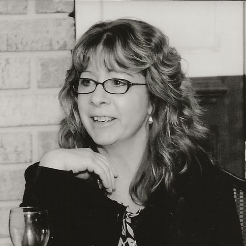 Headshot of Robin Bloomer, LMHC