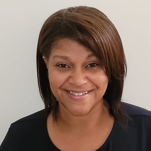 Headshot of Rossana Mendez, LCSW