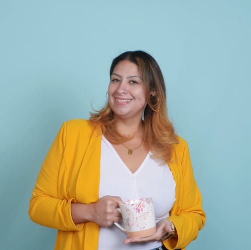 Headshot of Stephenie Perez, LCSW