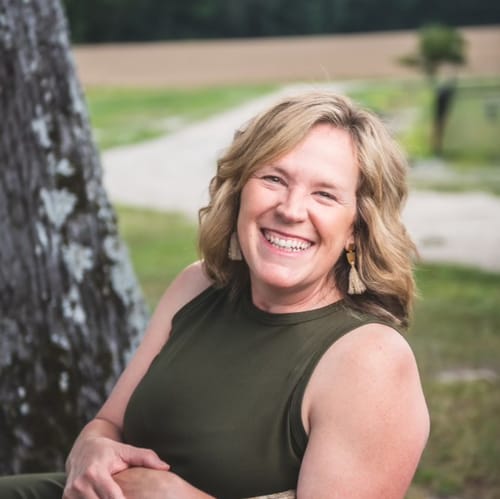 Headshot of Melissa Bell, LCMHC