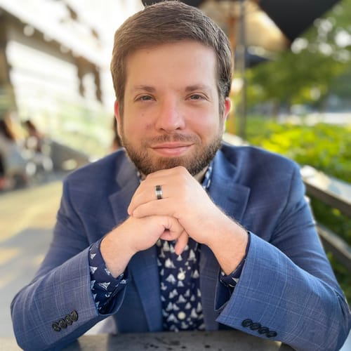 Headshot of Roger Crowe, LCSW