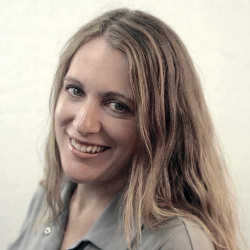 Headshot of Suzanne Knapp, LCSW