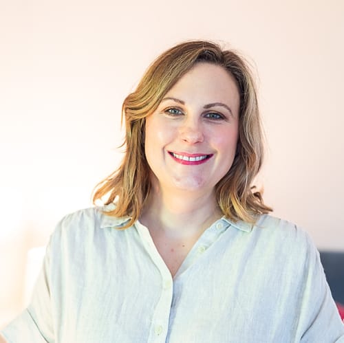 Headshot of Carine Meyer, LCSW