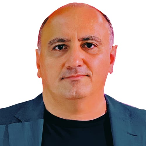Headshot of Eli Nader, MD