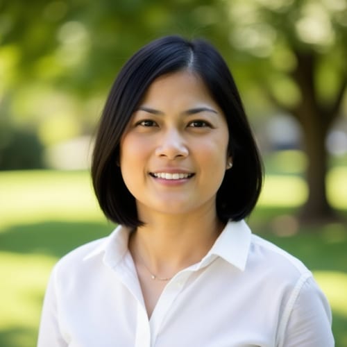 Headshot of Carla Batenga, LCSW