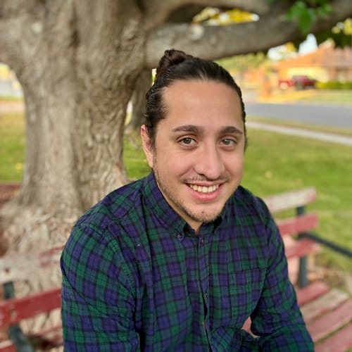 Headshot of Simon Camarillo, LPC