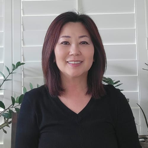 Headshot of Jennifer Namkoong, LPC