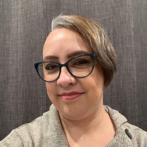 Headshot of Laura Hermann Gonzalez, LCSW