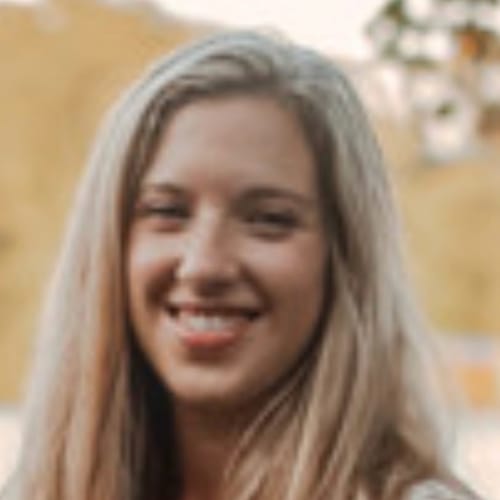 Headshot of Justine Zerbo, LCSW