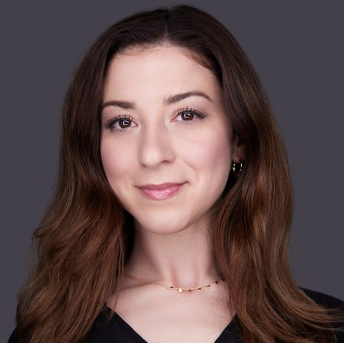 Headshot of Karyn Morra, LCSW