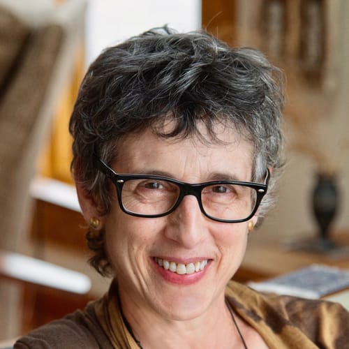 Headshot of Kate Dvorkin, CP