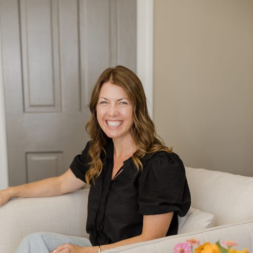 Headshot of Carolyn Button, LCSW