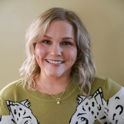 Headshot of Lauren Nobles, LCSW