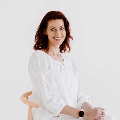 Headshot of Amy Steele, APN
