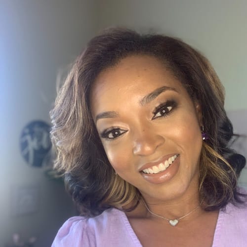 Headshot of Shywanna Glenn-Honore, LPC