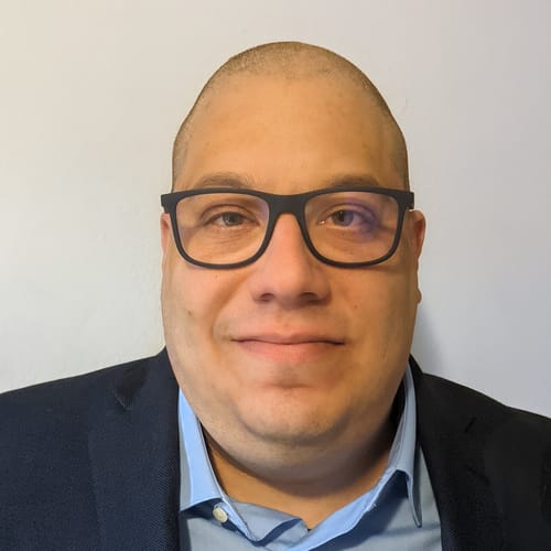 Headshot of Daniel Olaciregui, LPC