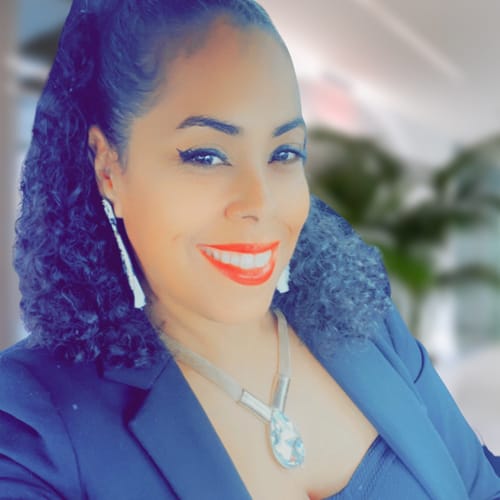 Headshot of Alonda Callender, LCSW