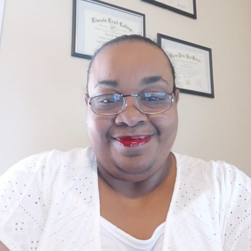 Headshot of Enchelle Morris, LCPC
