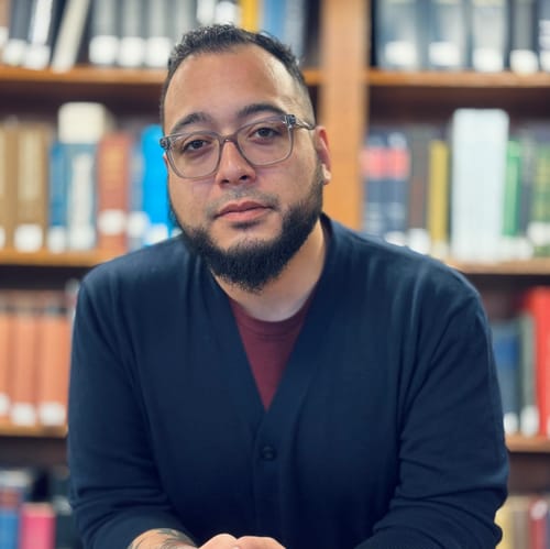 Headshot of Gianpaul Hernandez, LCSW
