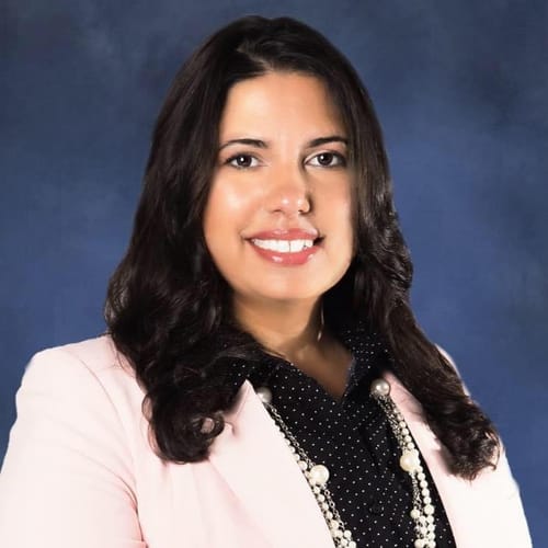 Headshot of Susana Lopez-Sierra, LCSW
