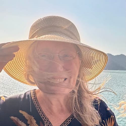 Headshot of Leslie Ihde, LCSW