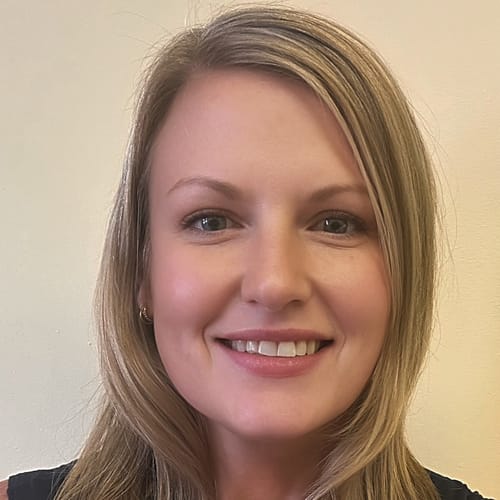 Headshot of Carrie Trubia, APN