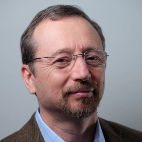 Headshot of Mark Shukhman, MD