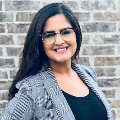 Headshot of Pallavi Sharma, LPC