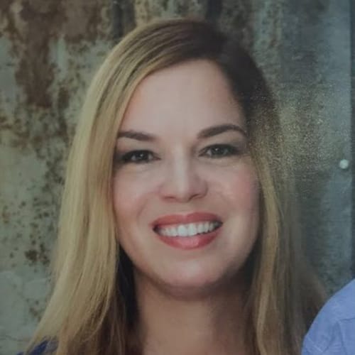Headshot of Teresita Cross, LPC
